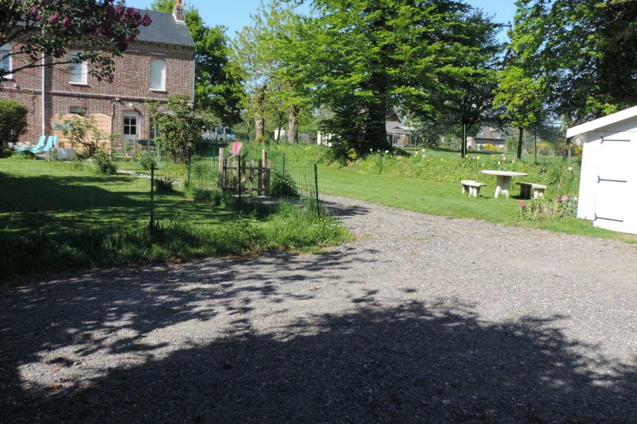 Belval Cottages Benouville  Exterior photo
